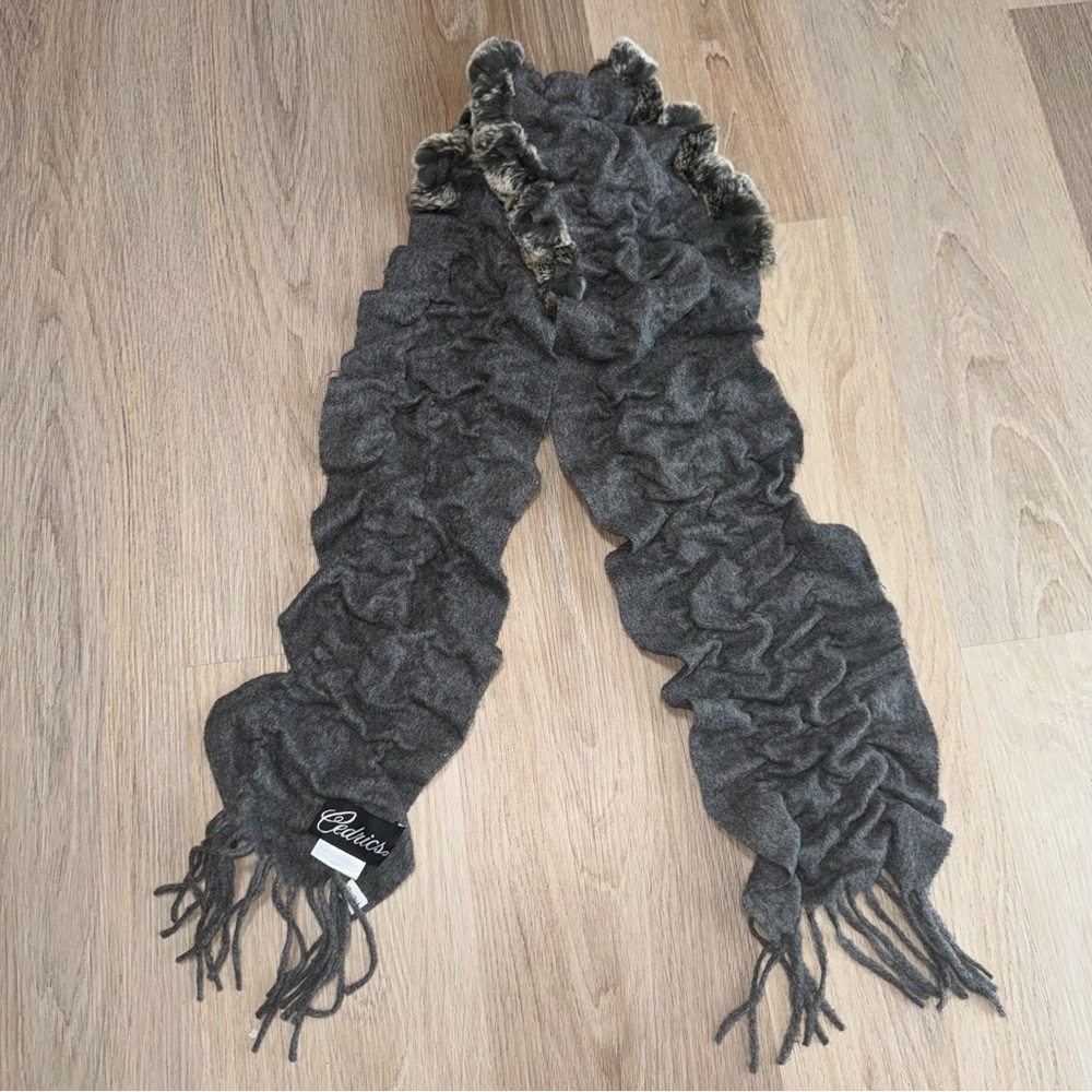 Cedrics Gray Cashmere/Genuine Rex Rabbit Fur Scarf